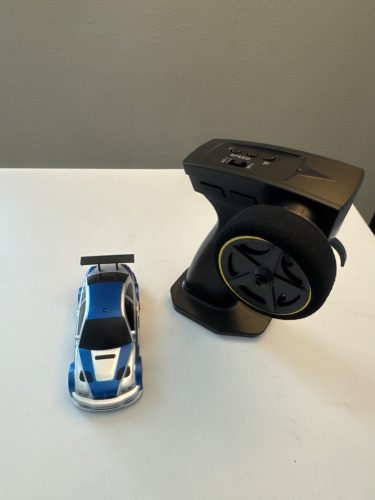 Mini RC Drift Car - 4WD 1:43 15KM/h - Blue With GYRO photo review